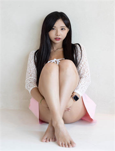 把腿长开就不疼了视频-美女岔开腿露出粉嫩花苞