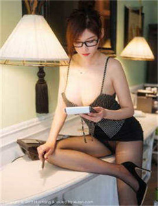 好男人视频免费高清在线观看-美女大尺度裸体写真